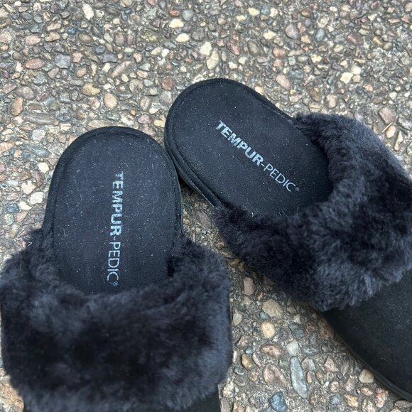 Tempur Pedic Black Suede Kensley Scuff Slippers Faux Fur Collar Size 7M - Picture 8 of 9